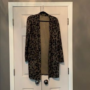 Women’s new never worn leopard cardigan duster